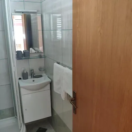 Apartment & Nora Rab Town