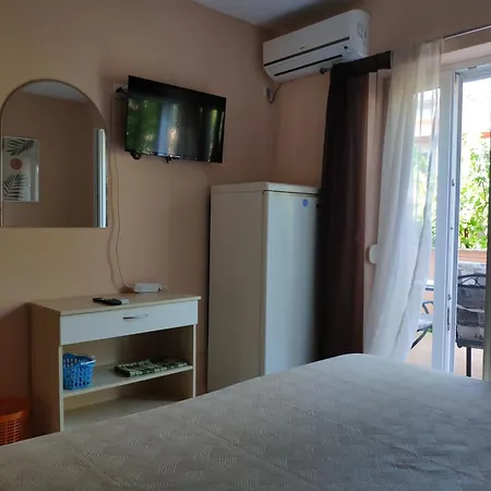 & Nora Apartman *